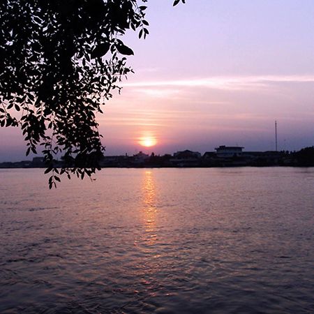Baan Siriporn Resort Samut Songkhram Bagian luar foto
