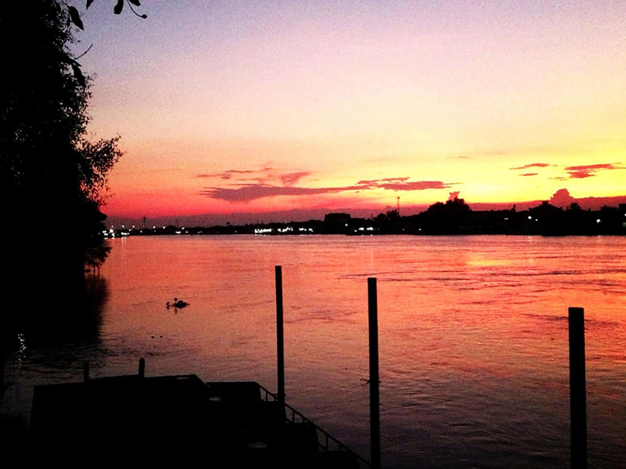 Baan Siriporn Resort Samut Songkhram Bagian luar foto
