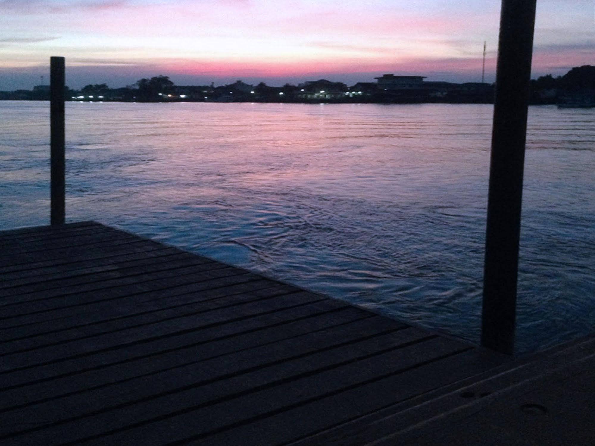 Baan Siriporn Resort Samut Songkhram Bagian luar foto